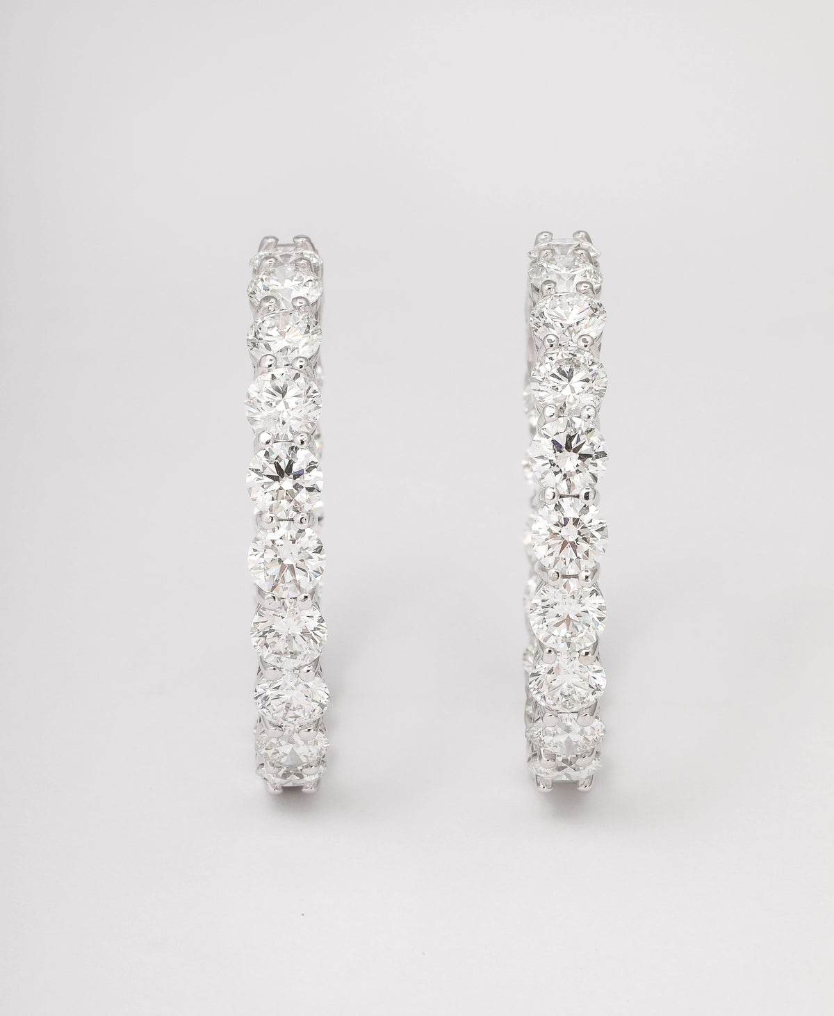 Exquisite 17.25 Carat Round Brilliant Diamond White Gold Hoop Earrings