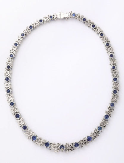 Exquisite 38 Carat Blue Sapphire and Diamond Platinum Choker Necklace