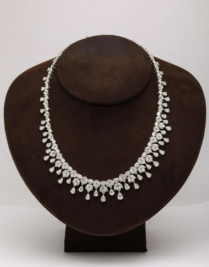 https://a.1stdibscdn.com/diamond-necklace-for-sale-picture-2/j_415/j_229930321717079668064/2P6A1565_master.jpg