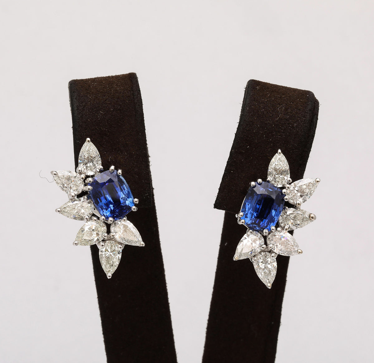 https://a.1stdibscdn.com/sapphire-and-diamond-earrings-for-sale-picture-4/j_415/j_237617821723470697974/2P6A2211_master.jpg