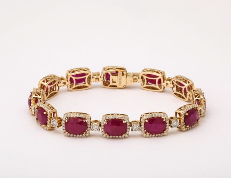 https://a.1stdibscdn.com/burma-ruby-diamond-bracelet-for-sale-picture-3/j_415/j_237616721723470127663/2P6A2253_master.jpg?width=768