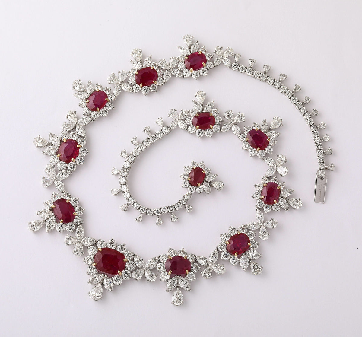 https://a.1stdibscdn.com/ruby-and-diamond-necklace-for-sale-picture-11/j_415/j_251585921737057045653/IMG_3530_master.jpeg