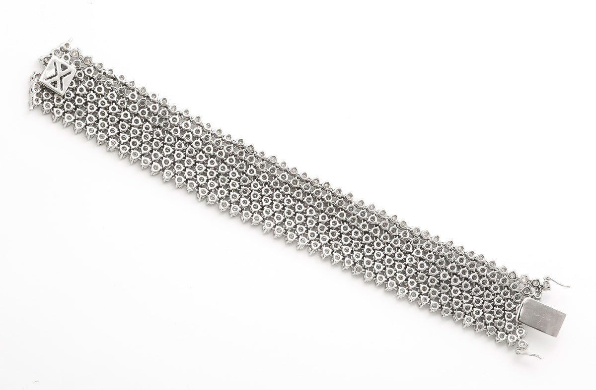 Exquisite 36.25ct Brilliant Round Diamond 18k White Gold Mesh Bracelet