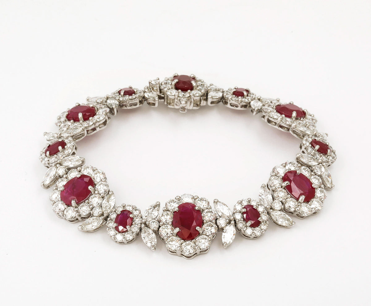 https://a.1stdibscdn.com/ruby-and-diamond-bracelet-for-sale-picture-5/j_415/j_278657921763051936190/2P6A4414_master.jpg
