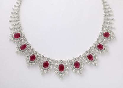 Luxurious 33 Carat Intense Red Ruby Diamond 18k Gold Choker