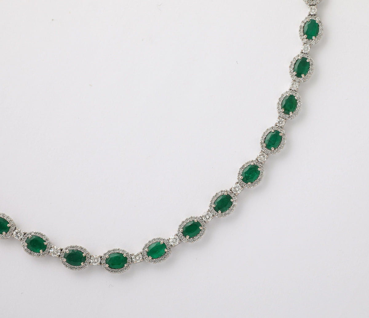 https://a.1stdibscdn.com/emerald-and-diamond-necklace-for-sale-picture-7/j_415/j_27865982/IMG_1763135885720_master.jpeg