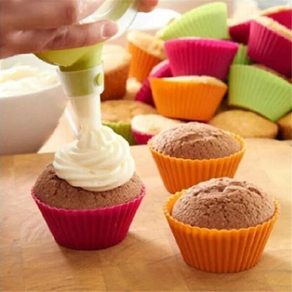 12PCS silicone muffin cups, silicone molds in the form of baking cups for kitchen baking tools, cakes and muffin pans (random color)