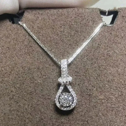 Exquisite and Fashion Ladies Clavicle Necklace 925 Silver Pave Setting Diamond Moissanite Necklace Bridal Engagement Wedding Accessories