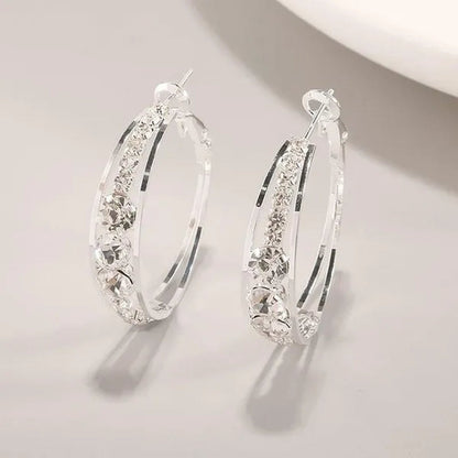 New Exquisite European and American Fashion Female Jewelry Diamond Earrings Romantic Valentines Day Gift Engagement Earrings Wedding Earrings Anniversary Women Jewelry