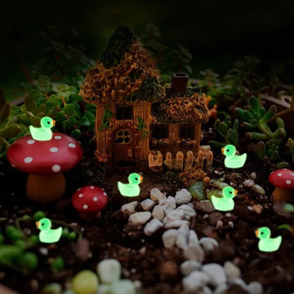 100/50/25/5PCS Mini Luminous Resin Ducks Glow in The Dark Miniature Ornament Tiny Ducks For DIY Fairy Garden Micro Landscape Potted Decoration