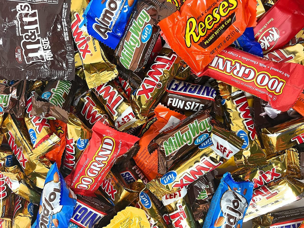 Halloween,Holiday Bulk Ulitmate Chocolate Classic MARS Candy Snack Bars 3.5 Lbs Individually Wrapped Mini Fun Size Candies Variety Bulk Mix (56 Oz) Made in America (USA)