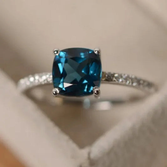 Luxuriant noble Sapphire /Peacock blue/Emerald /Aquamarine Ring  Silver Jewelry  Engagement ring