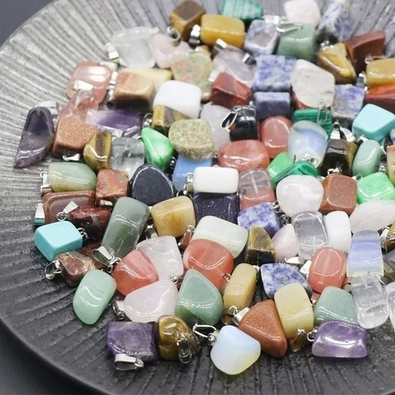 3/6/12/30 PCS Irregular Shape Chakra Stone Pendant Natural Crystal Quartz Stone Pendant Healing Crystal Gem Pendant for Women Girls