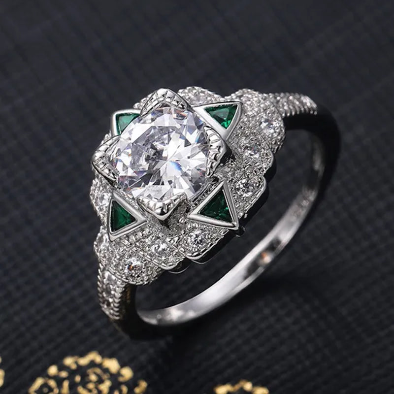 Retro Fashion Silver Plated Round Lab Diamond Vice Stone Moissanite Triangle Emerald Ring Women Daily Casual Personality Jewelry