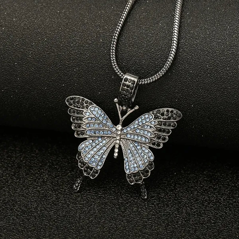 Colorful butterfly pendant necklace set with diamond alloy, snake chain, hip hop necklace for men and women