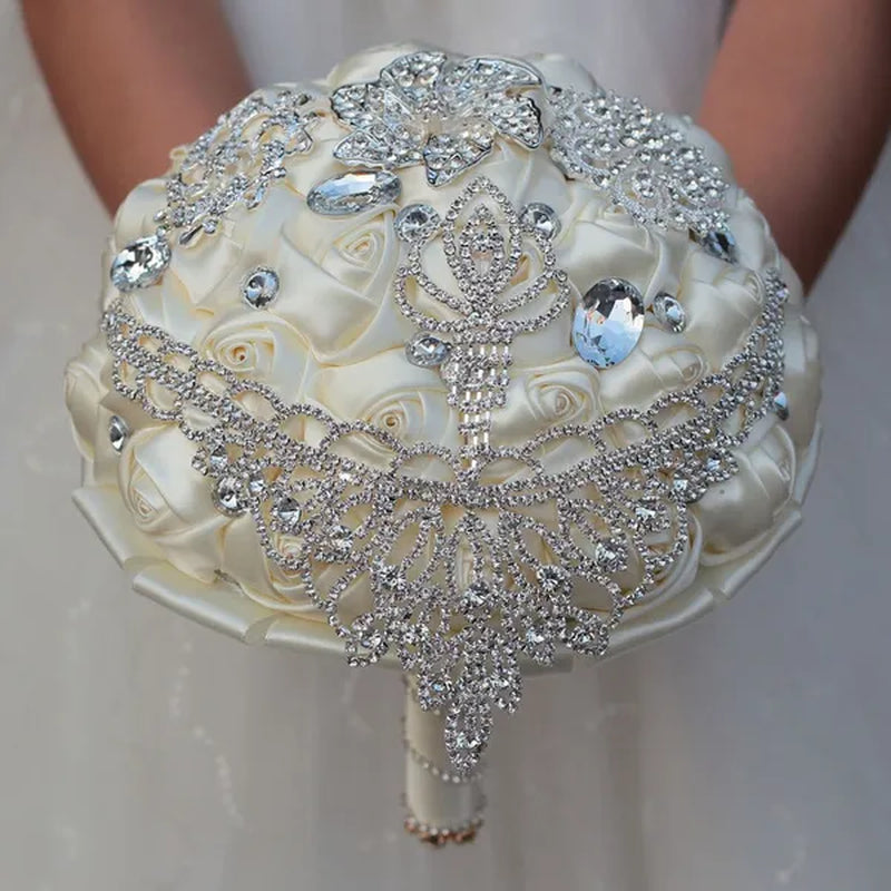 21CM Luxury Crystal Brooch Bridesmaid Bridal Bouquet Shiny Rhinestone Tassel Wedding Flower Bouquet Ribbon Silk Rose Artificial Flower Wedding Supplies