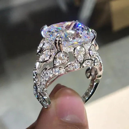 High Quality 4 Prong Setting White Sapphire Leaf Vine Rings for Women Bridal Wedding Luxury Ring Jewelry