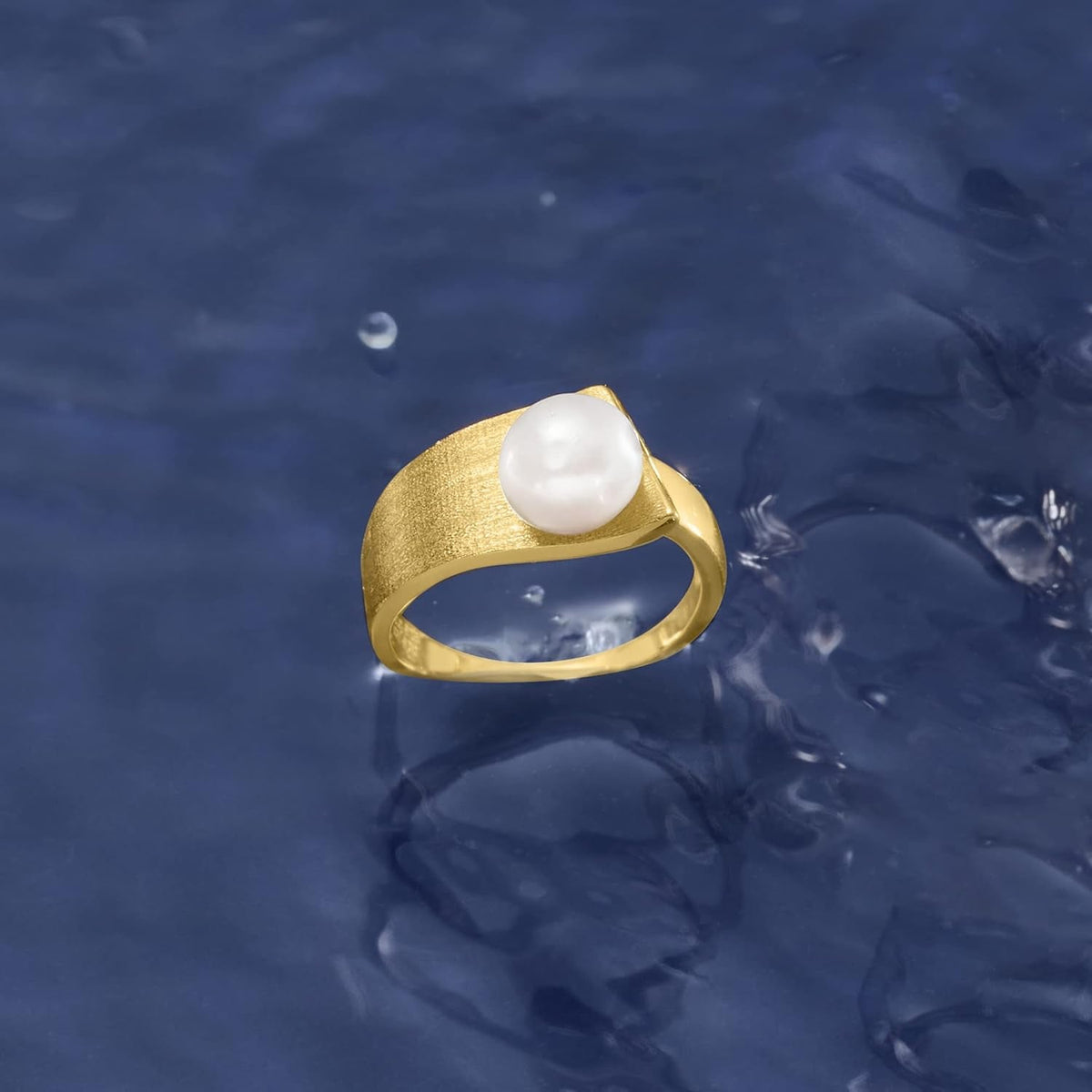 8-8.5Mm Cultured Pearl Ring in 18Kt Gold over Sterling. Size 8