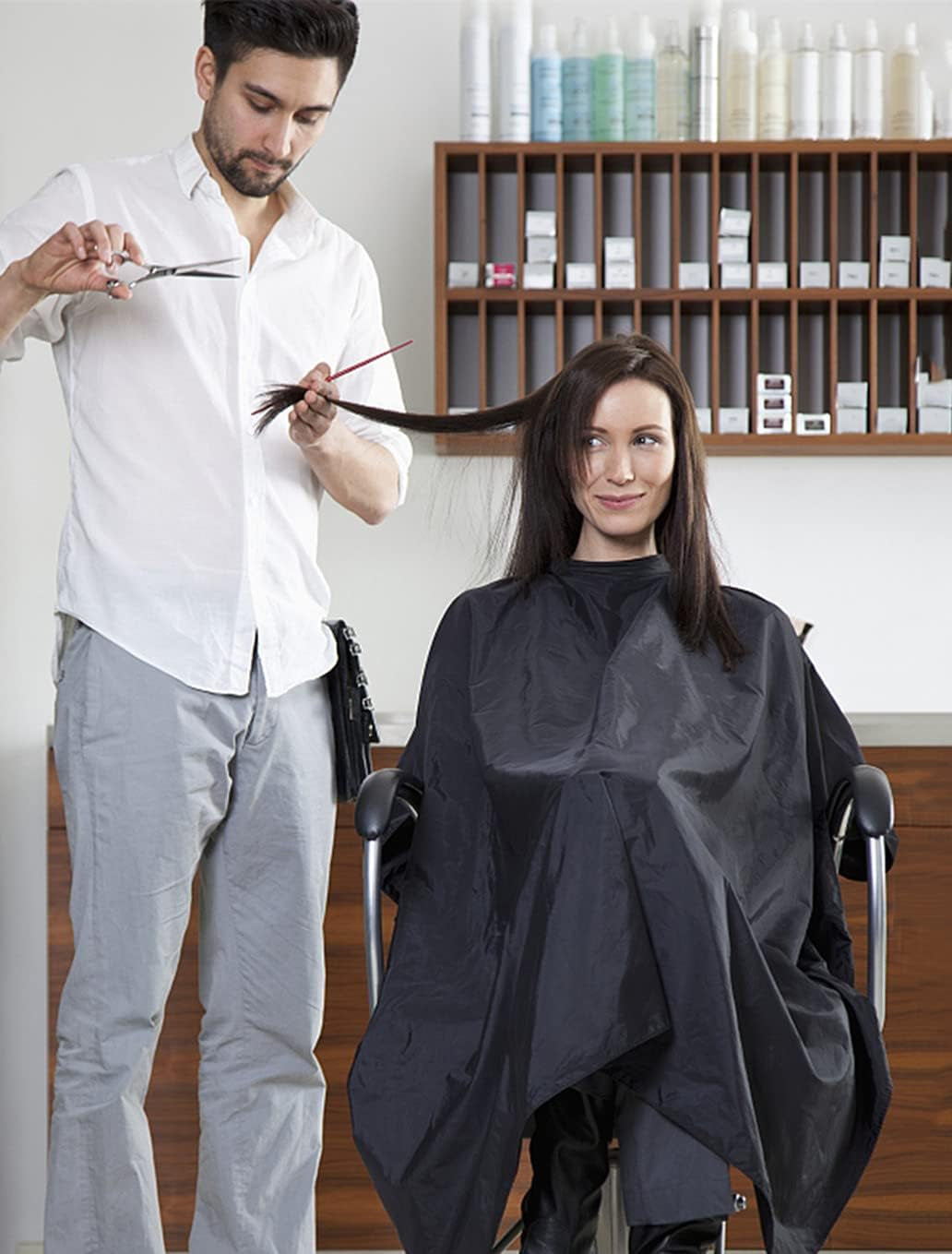 Professional Hair Cutting Cape with Neck Duster Brush, Large Size Salon Barber Cape for Men, Women and Kids