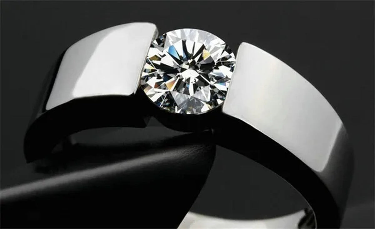 Luxury Fashion Man'S and Woman'S Diamond Wedding Ring Silver Ring Titanium Steel Ring Engagement Bijoux Jewelry