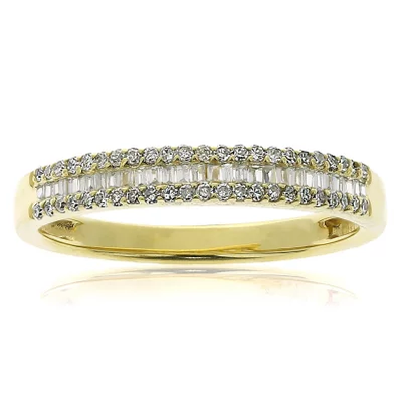 0.23 CT. T.W. Baguette and round Diamond Band in 14K Gold