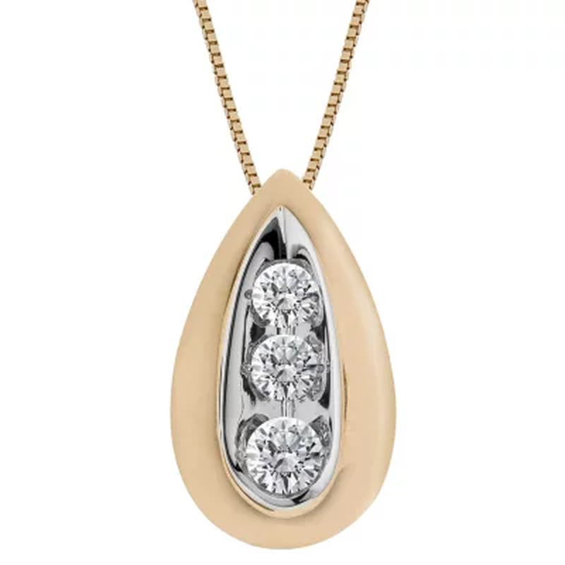 0.28 CT. T.W. round Diamond Pendant in 14K Gold