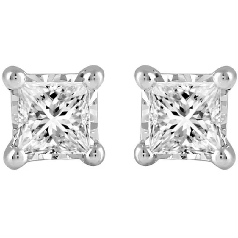 0.30 CT. T.W. Diamond Earrings in 14K Gold