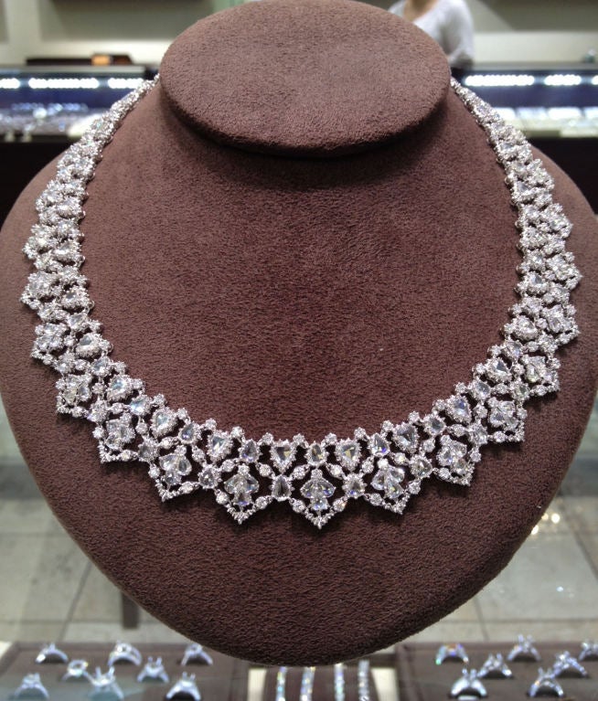 Handmade 37.65 Carat Rose Cut Diamond 18k White Gold Mesh Necklace