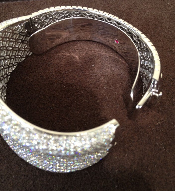 Roberto Coin Fantasia Collection 18k White Gold Diamond Pave Bangle