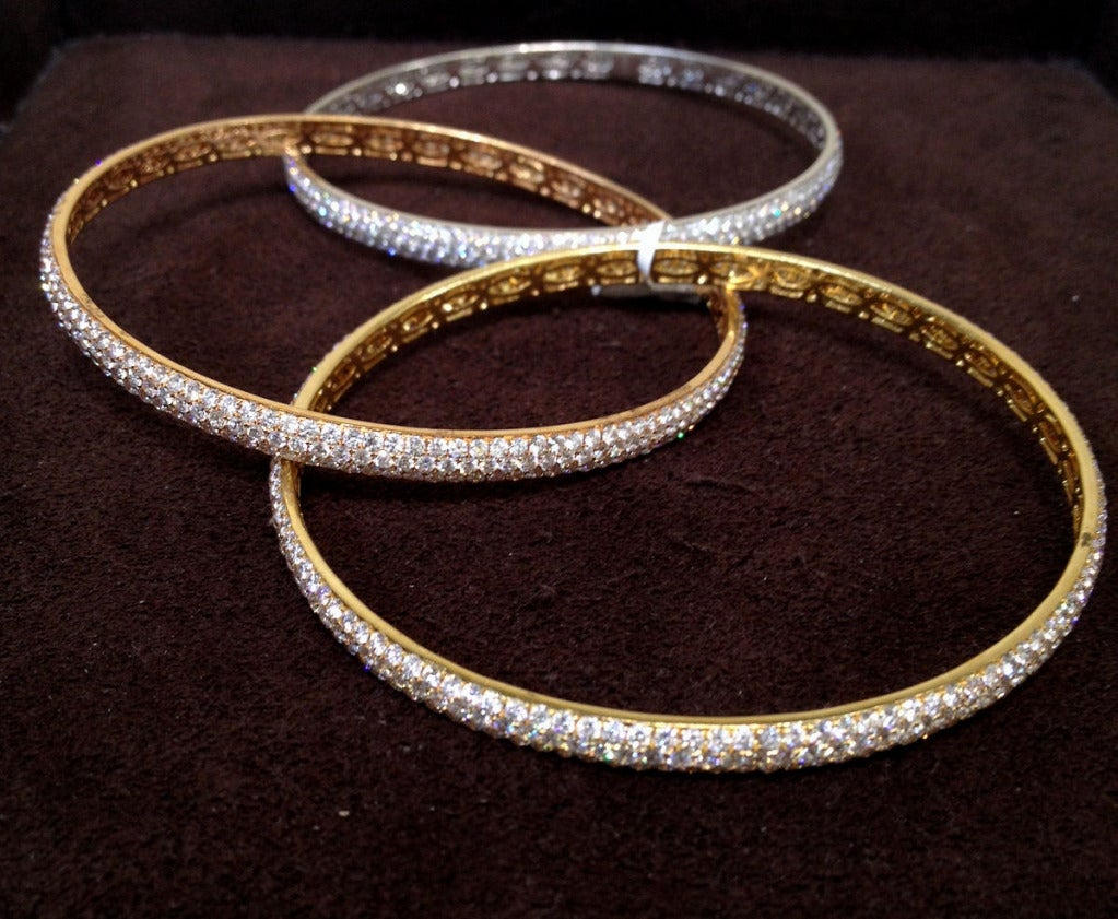 https://a.1stdibscdn.com/set-of-rose-yellow-and-white-gold-diamond-bangles-for-sale-picture-3/j_415/j_1464881598897404360/IMG_7338_master.JPG