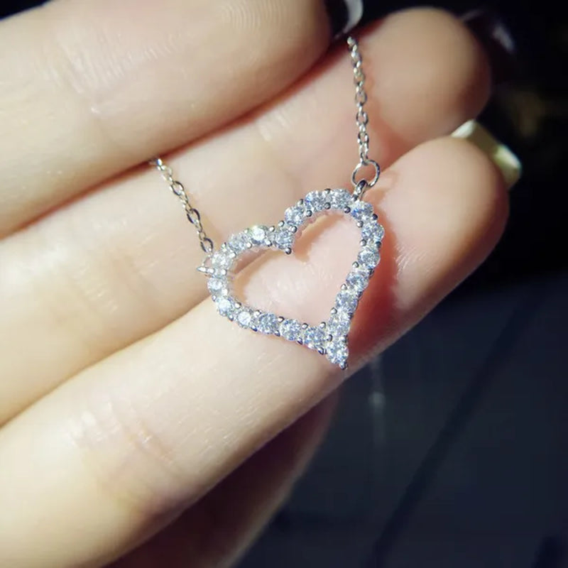 Luxury 925 Sterling Silver Heart-shaped Diamond Pendant Necklace Women Shiny Silver Chain Clavicle Fashion Jewelry Gift for Girl (100% Pure Silver)