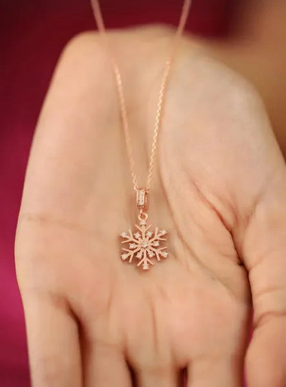 Kadın Kar Tanesi Model Rose Kaplama Gümüş Kolye