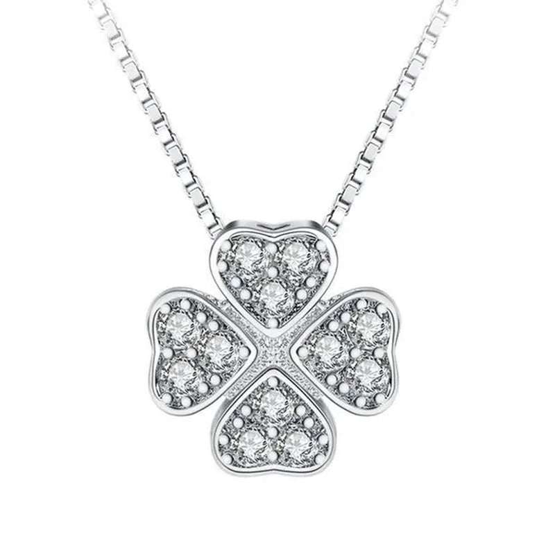 Majesty Diamonds MDS170389 White Zircon Four Leaf Clover Fancy Pendant Necklace in .925 Sterling Silver