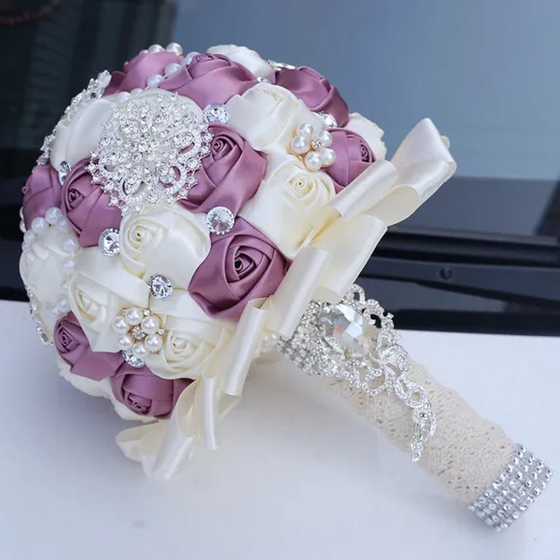 20CM Mixed Color Silk Ribbon Rose Wedding Flower Bouquet Luxury Pearl Crystal Brooch Bridal Bouquet Handmade Creative Bridesmaid Holding Flowers