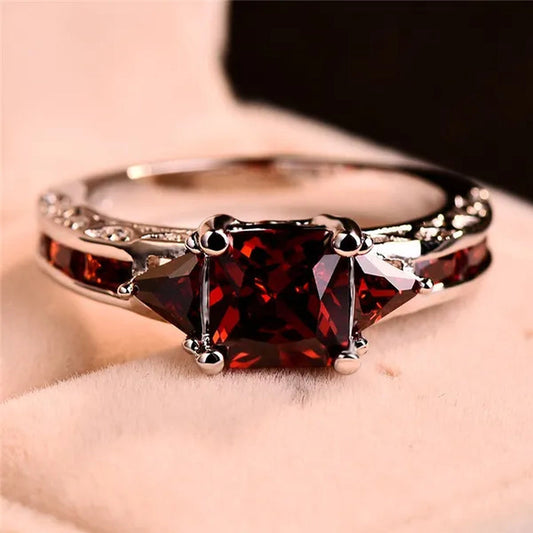Fashion Women's Princess Cut Garnet Red Zircon Wedding Ring Party Jewelry Gift Size 6 7 8 9 10