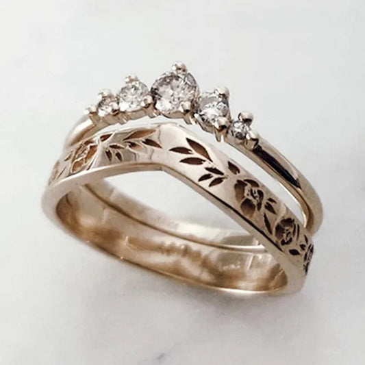 2Pcs/Set Exquisite Vintage Style Floral Band Wedding Ring Set Simple Gold Color Ring Beautiful Princess Birthday Party Christmas Gift Carved Flower Zircon Stackable Rings Romantic Women Engagement Fashion Accessories Jewelry Size US4-12