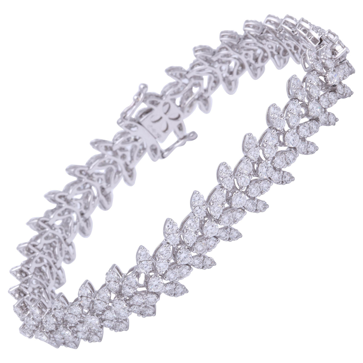 https://a.1stdibscdn.com/diamond-bracelet-for-sale-picture-6/0/j_56031321544650920237/6R1A3233_master.jpg