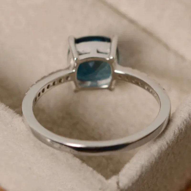 Luxuriant noble Sapphire /Peacock blue/Emerald /Aquamarine Ring  Silver Jewelry  Engagement ring