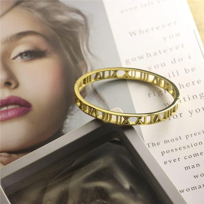 Roman Numeral Series Hollow Carved Bracelet - Fashionable Women'S Three-Color Roman Bracelet
