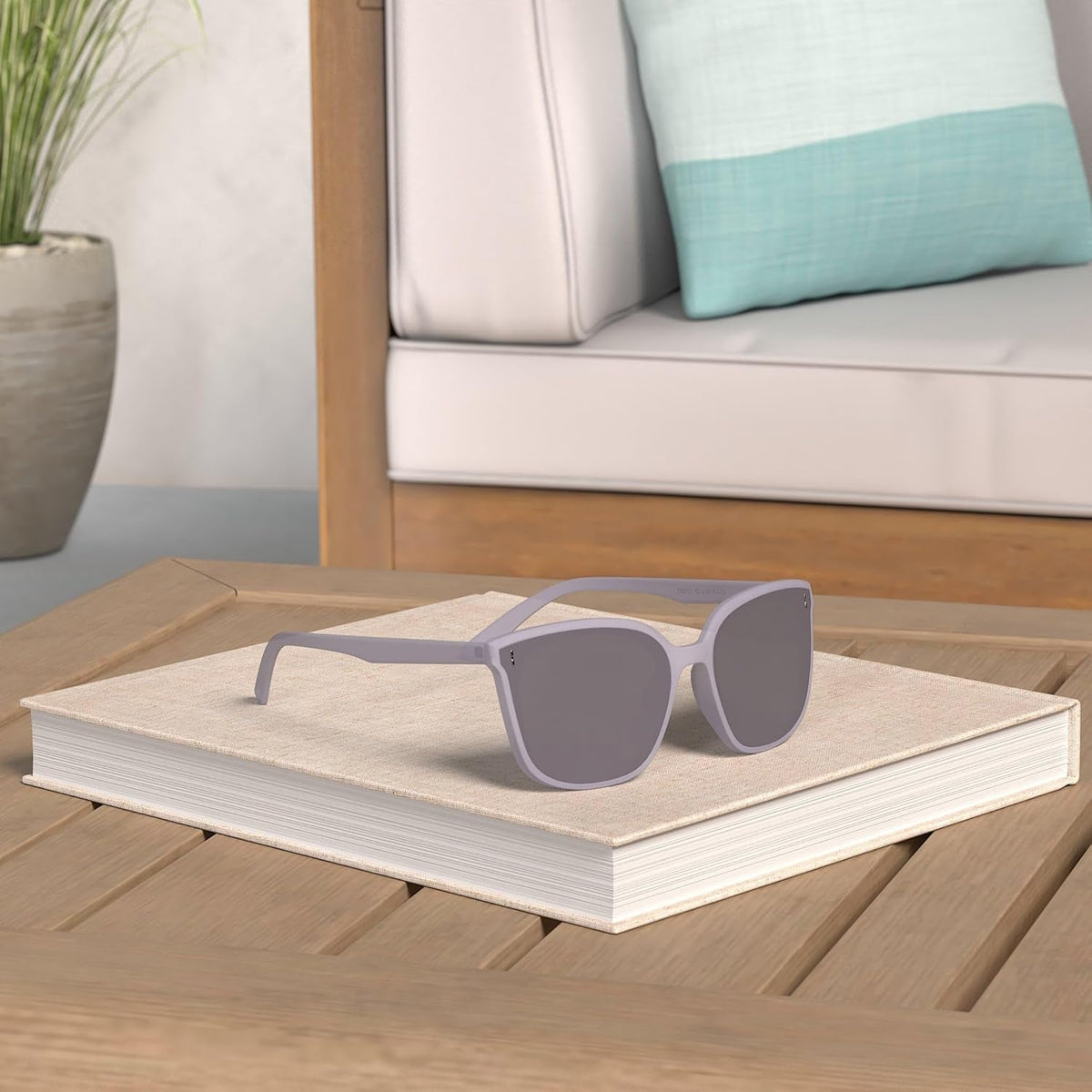 Trendy Oversized Sunglasses for Women and Men