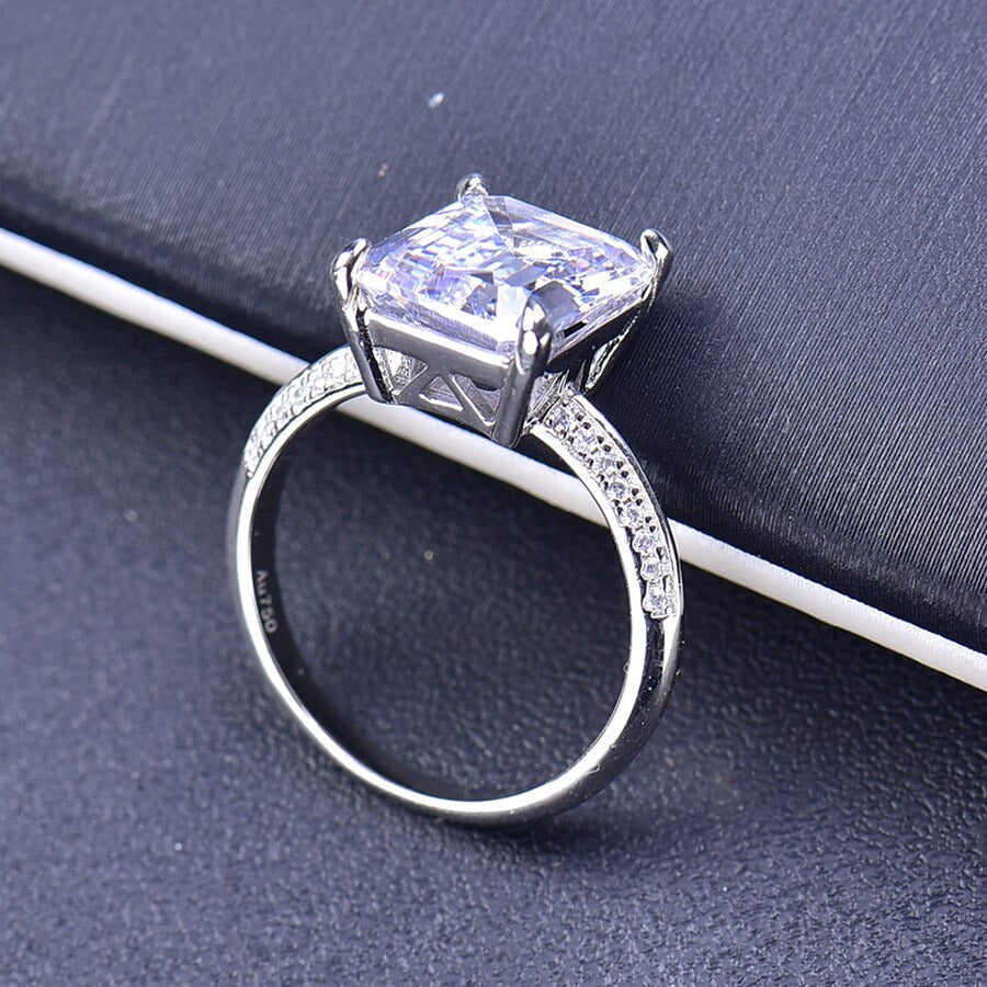 8X10Mm 5CT Emerald Cut D Moissanite Ring with GRA Certificate 100% - S925