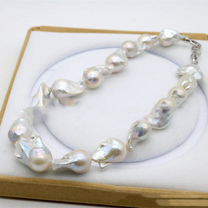 Women'S Fashion Baroque Style Pearl Necklaces
