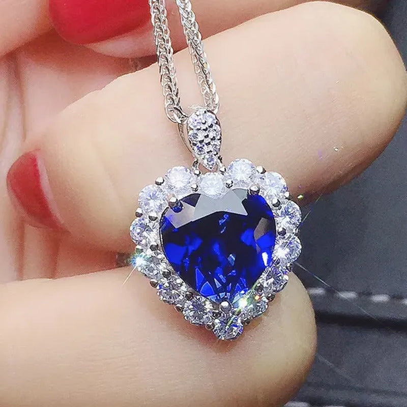 Exquisite Luxurious Ladies Fashion 925 Silver Sapphire Love Heart Pendant Neckla