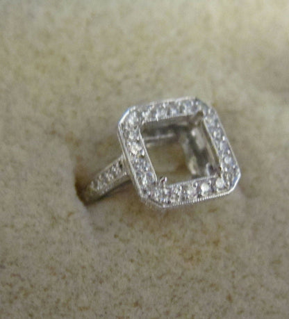 DIAMOND SETTING SQUARE BOX TOP SET SIDE HALF WAY SET