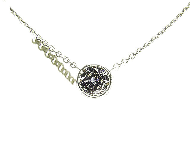 DIAMOND ROUND BRILLIANT SHAPE 6.89X6.89X3.92MM BEZEL SET DIAMOND PENDANT CHAIN