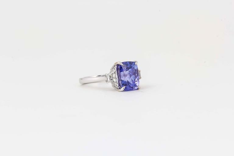 8.02 CT TANZANITE CUSHION CUT SET .75 CT TRAPEZOID TANZANITE DIAMOND RING 18 K