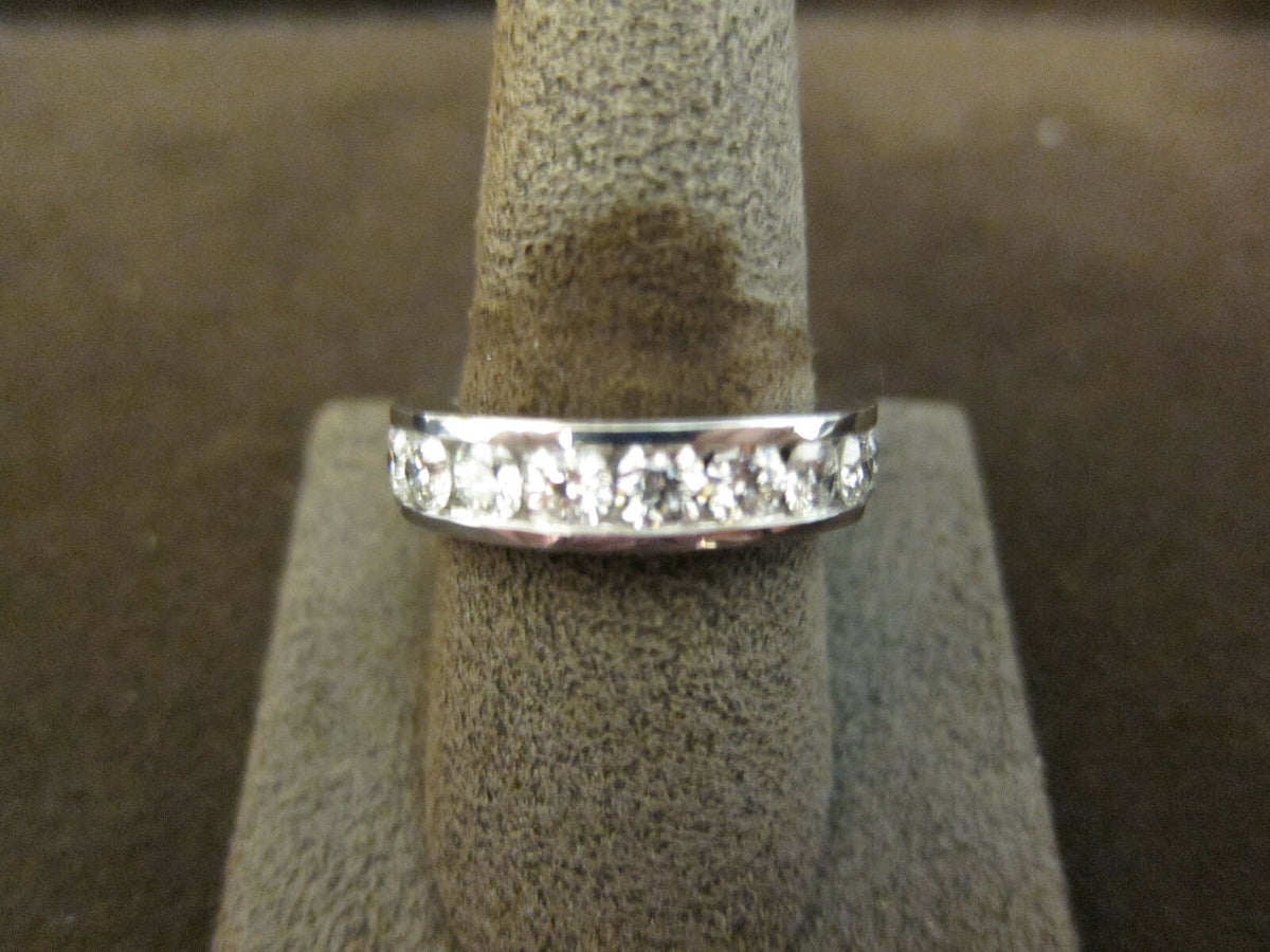 DIAMOND ROUND BR SHAPE CHANNEL SET BAND 2.11 CT 14 K WHITE GOLD