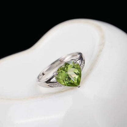 Peridot Ladies Ring with Heart Shape