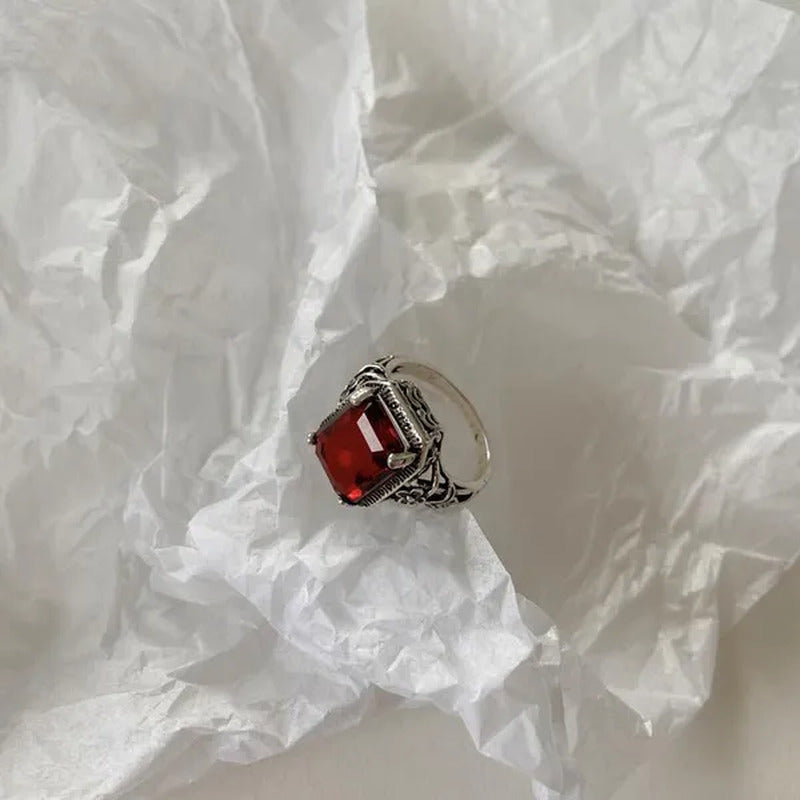 New Oval Ruby Zircon Retro Jewelry Ring Ladies Wedding Party Gift