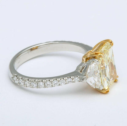 GIA Certified Fancy Yellow Diamond Ring 2.34 carat Fancy Yellow Radiant Platinum
